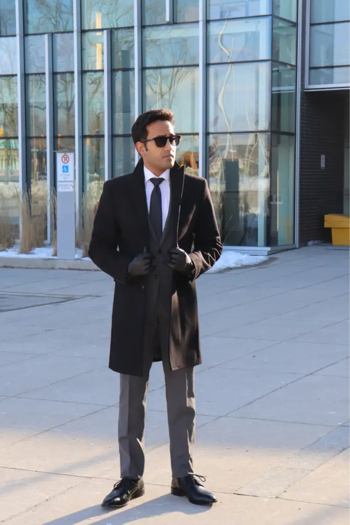 top coat with grey suit and black dress shoes , top coat style 